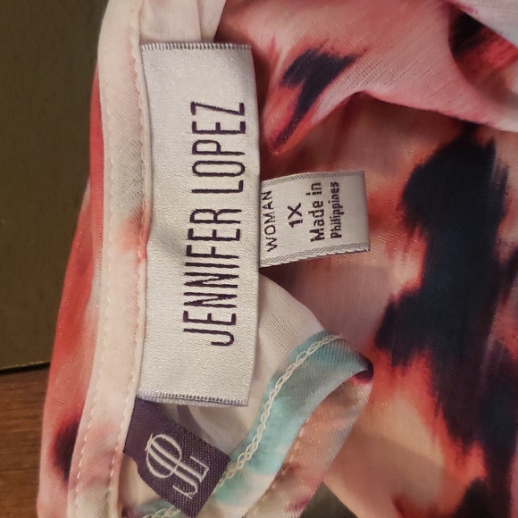 Jennifer Lopez two layer floral blouse - Picture 3 of 3